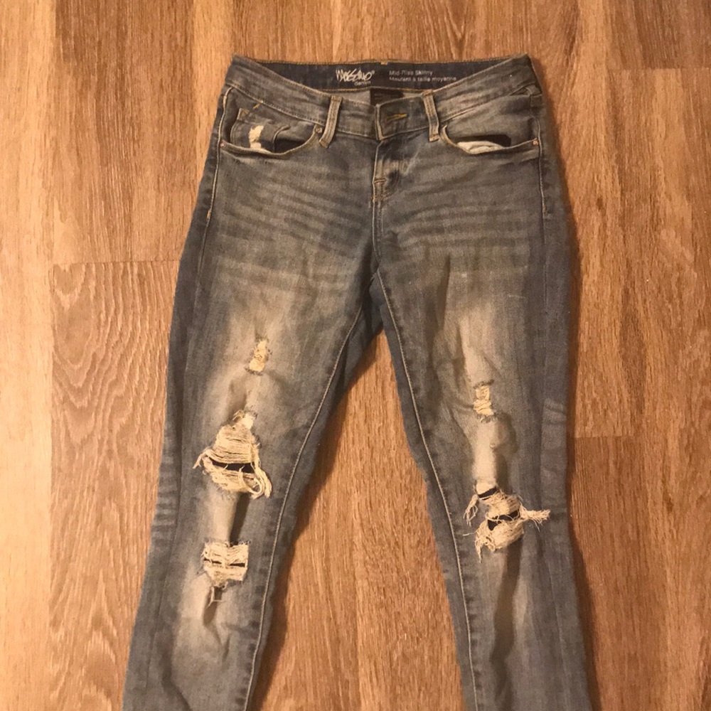 Mid rise ripped skinny jeans light wash